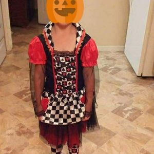 Girls 8-10 queen of hearts costume